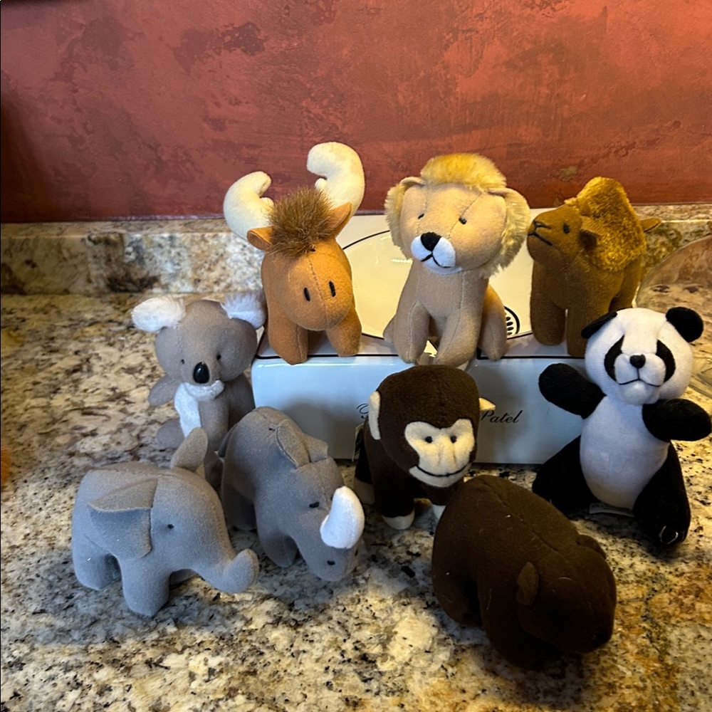 8 McDonald’s happy meal vintage Plush Animal Toy Set
